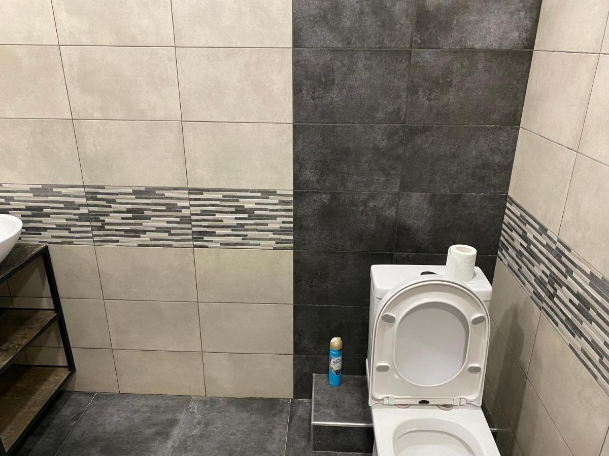 One Central Apartment Jerevan Buitenkant foto